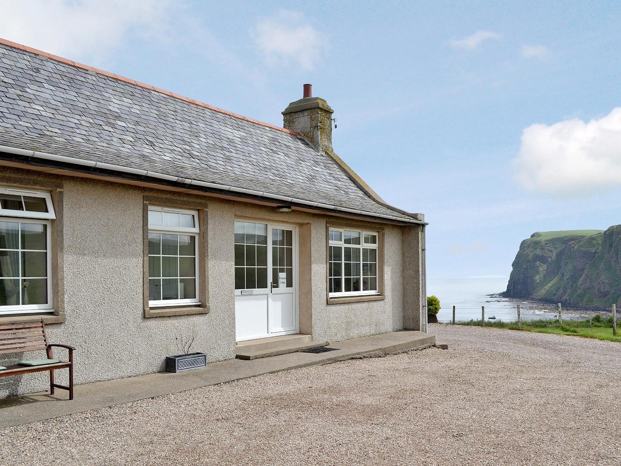 Pennan Lodge - 26818 Exterior photo